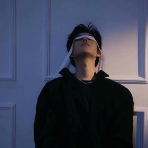 亚洲中文无码久…
